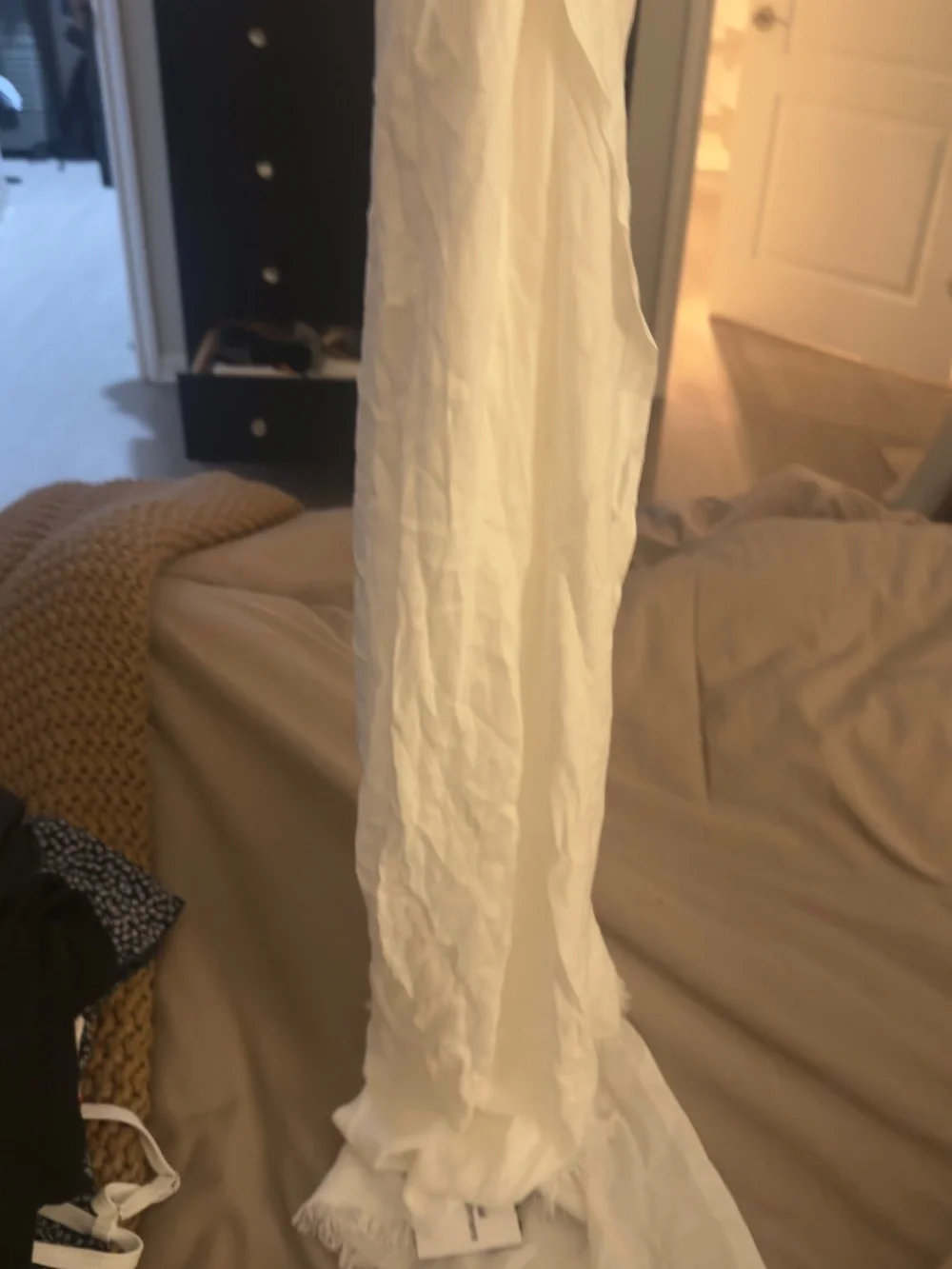 Nordstrom Rack Cream Lightweight Women's Scarf - Elegant Everyday Accessory